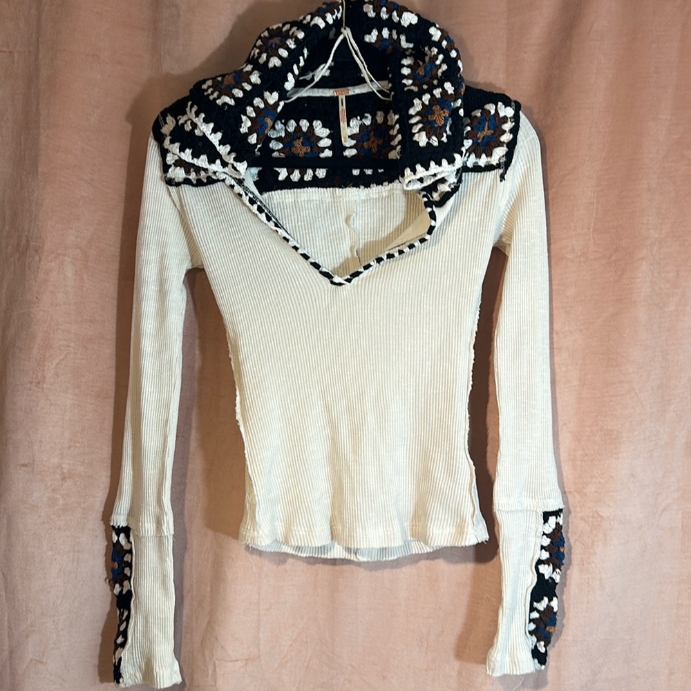 Free People Roswell Cuff Long Sleeve Thermal Shirt GRANNY SQUARE crochet Sz XS